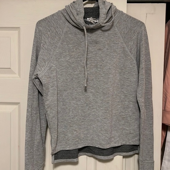 Reebok Sweater - Picture 1 of 6
